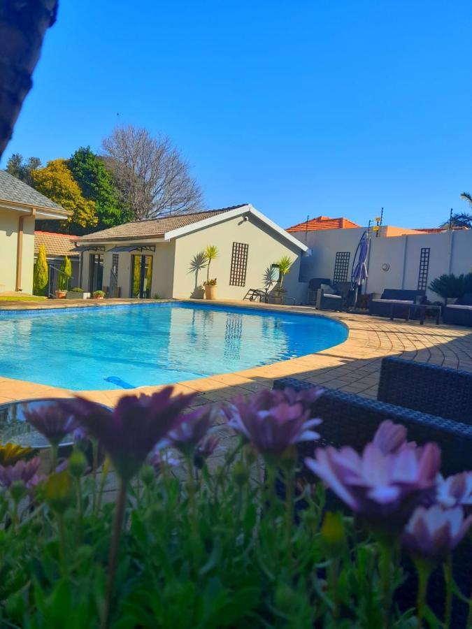 47 On Preston Guesthouse Johannesburg Zewnętrze zdjęcie