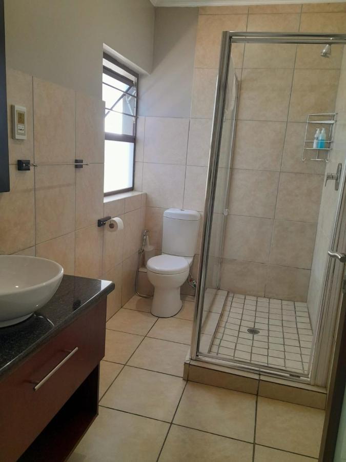 47 On Preston Guesthouse Johannesburg Zewnętrze zdjęcie