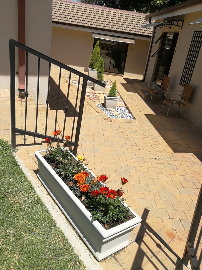 47 On Preston Guesthouse Johannesburg Zewnętrze zdjęcie